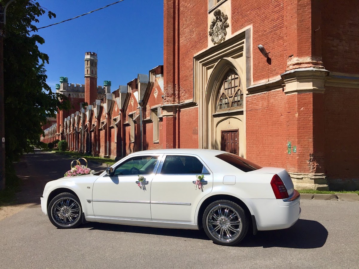 Chrysler 300С — кадр 3 из 9
