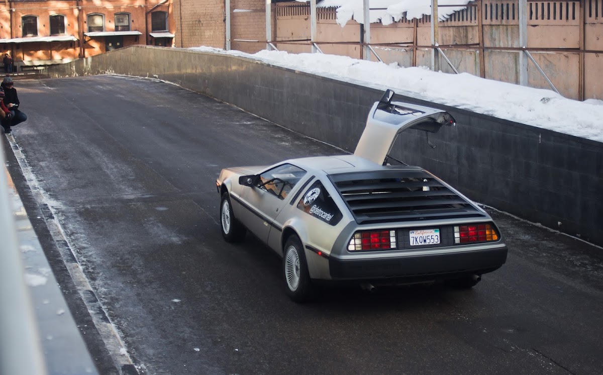 DeLorean DMC-12 — кадр 4 из 14
