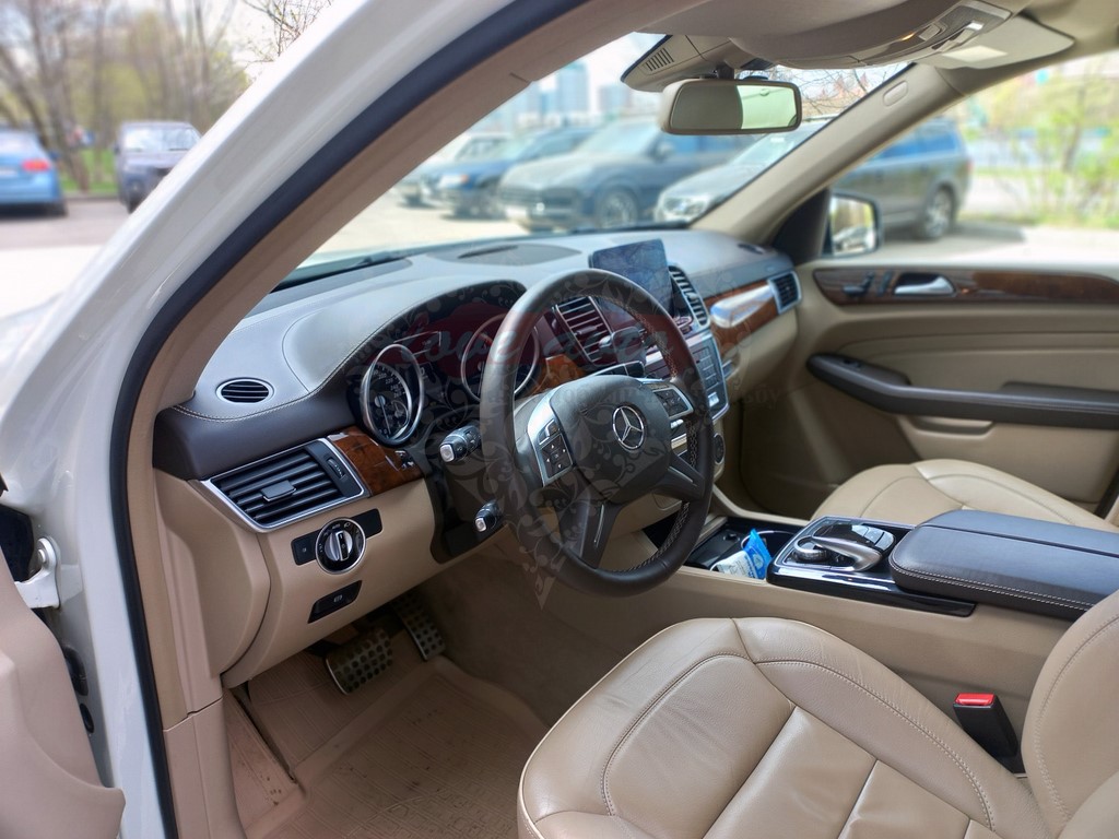 Прокат Mercedes-Benz GLE на свадьбу — кадр 4 из 4