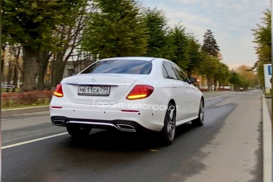 Mercedes Benz E-class 213 — кадр 2 из 10