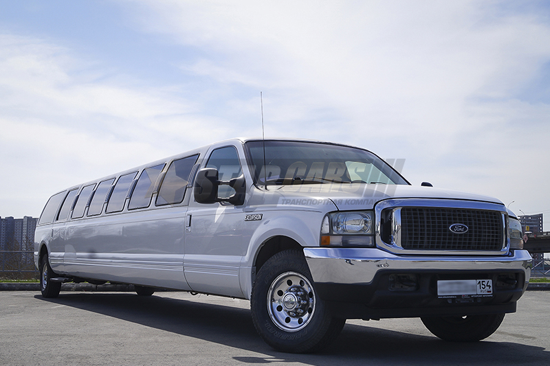 Ford Excursion XLT (28 мест)