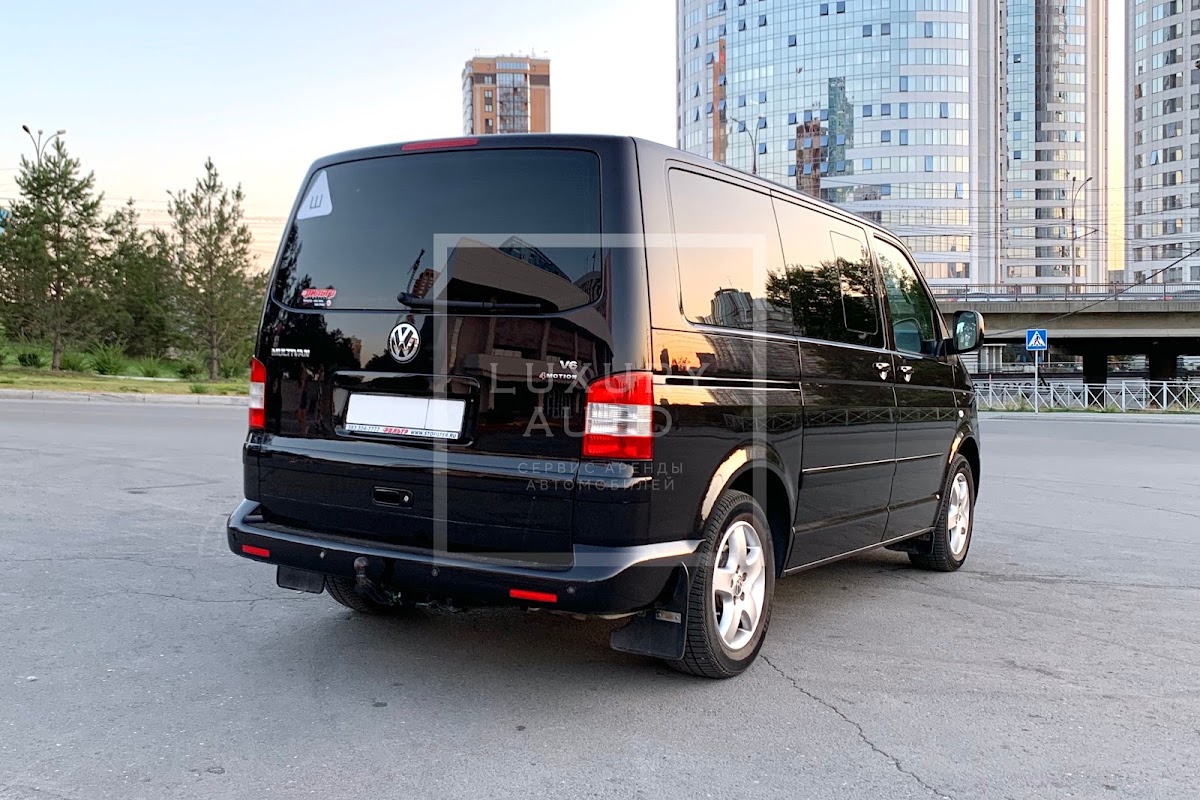 Volkswagen Multivan — кадр 5 из 10