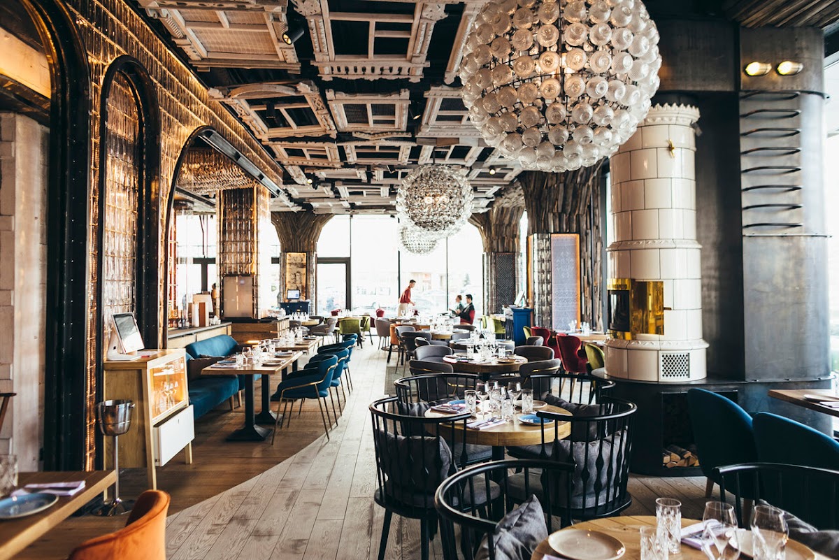Основной зал