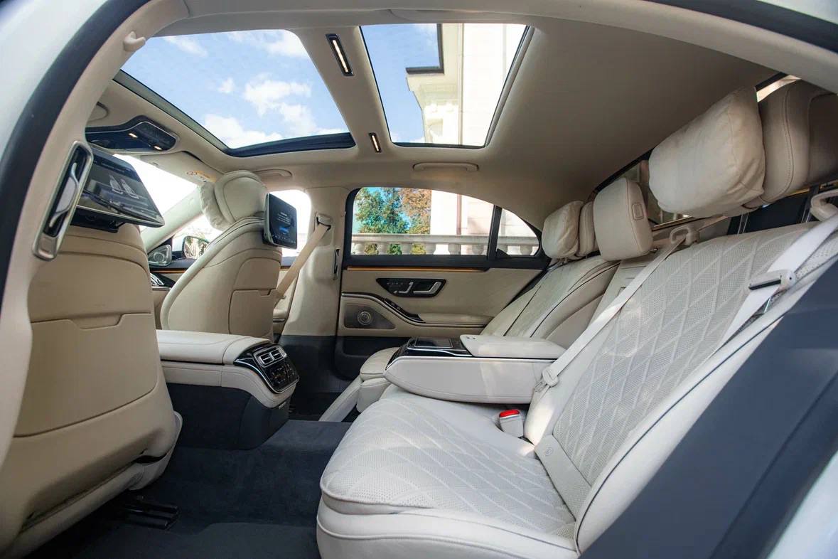 Мерседес S500 AMG(w223) LONG гос.N:700