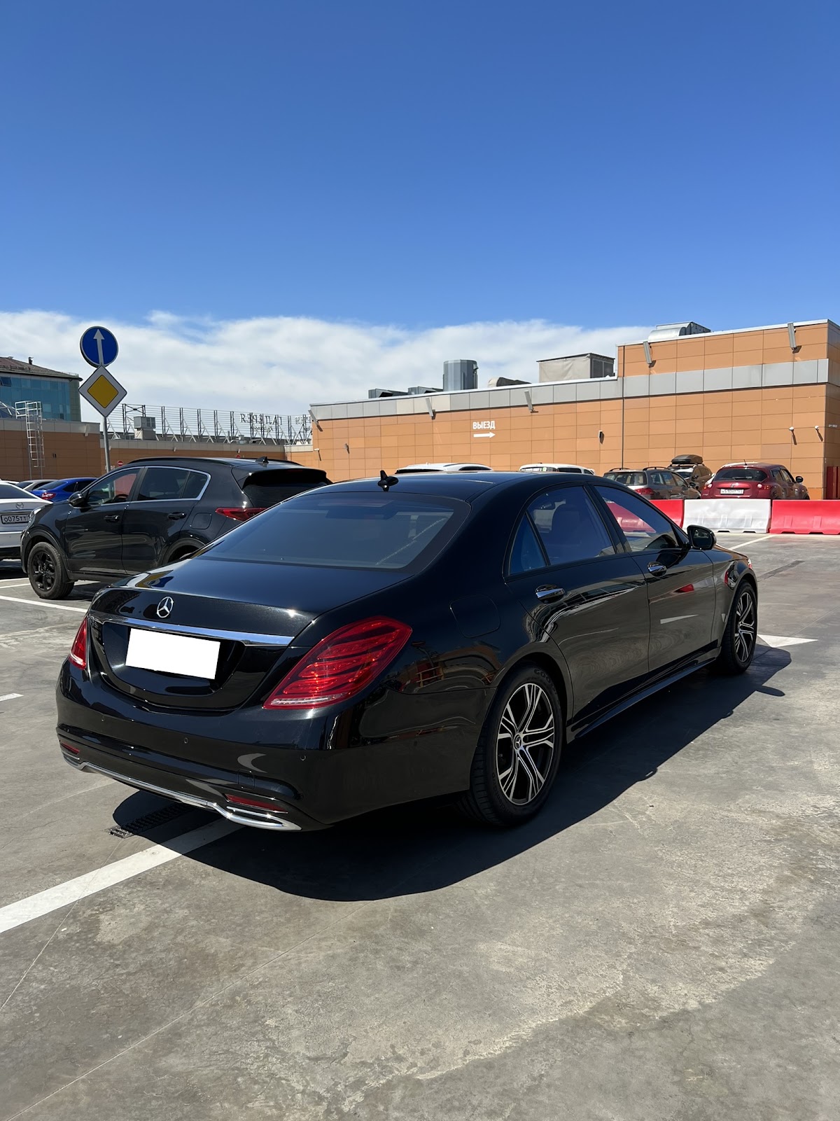 Mercedes S222 long — кадр 5 из 14