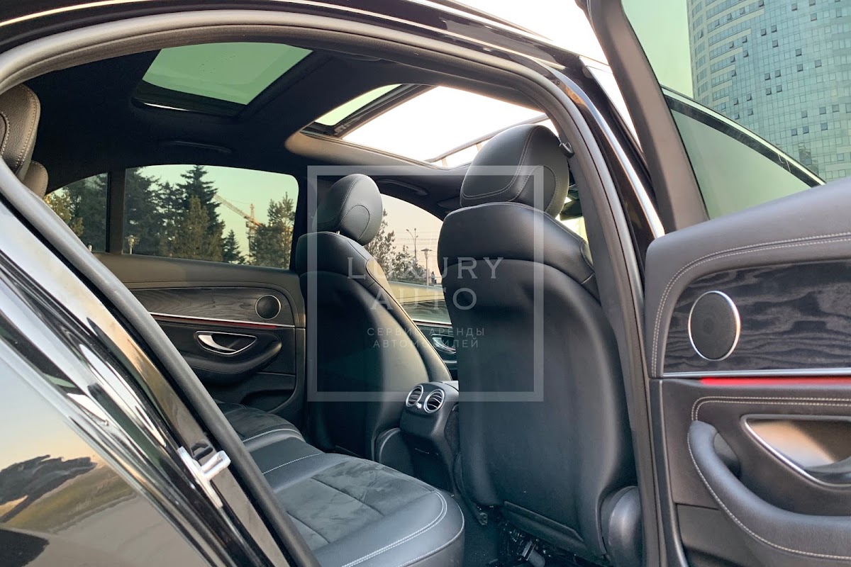 Mercedes-Benz E-213