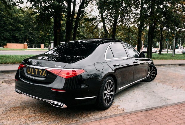 Mercedes-Benz S-class (W223) long