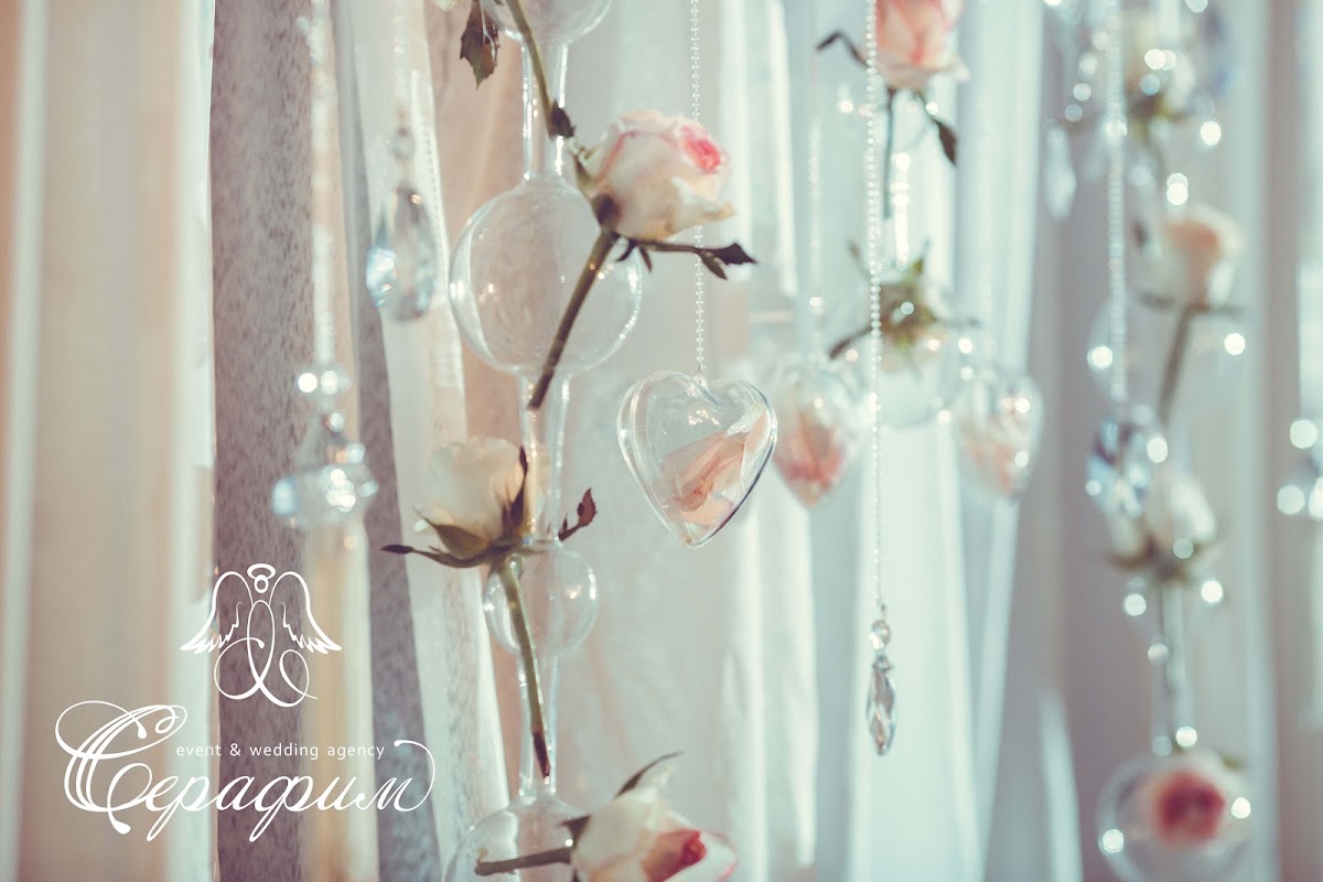 Rose and white wedding