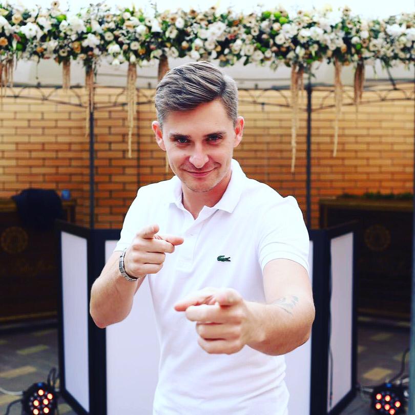 Dj Hobbit