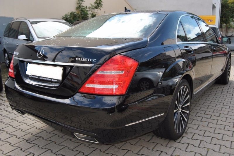 Mercedes S-221
