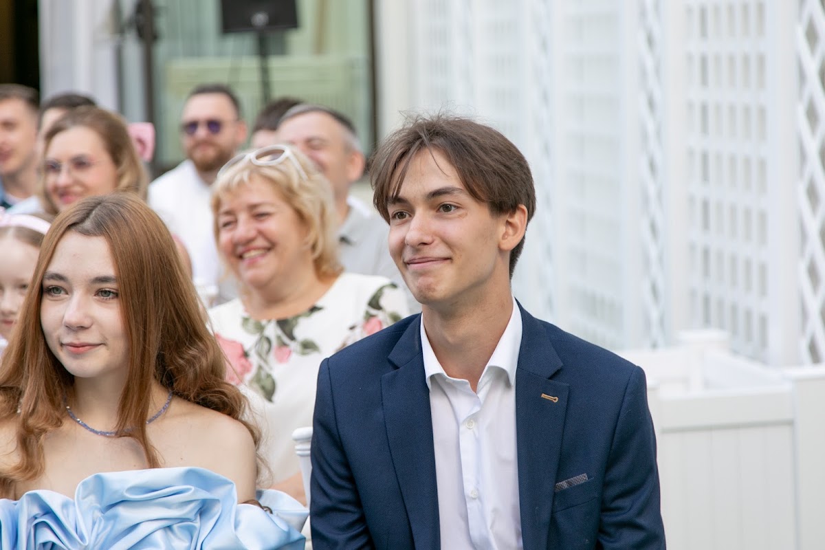 Полина и Виктор