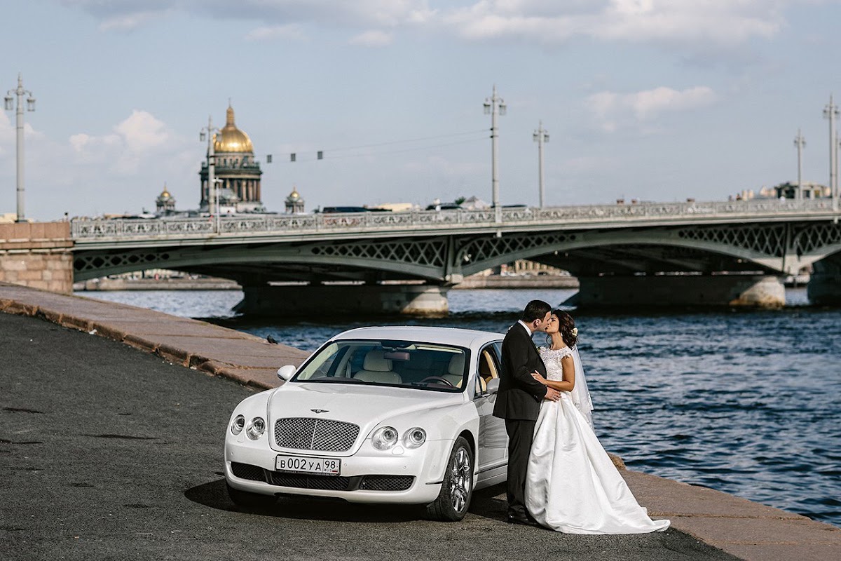 Бентли Bentley flying spur