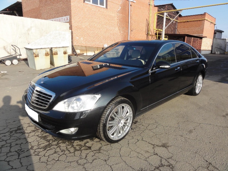 Mercedes-Benz S-Class w221