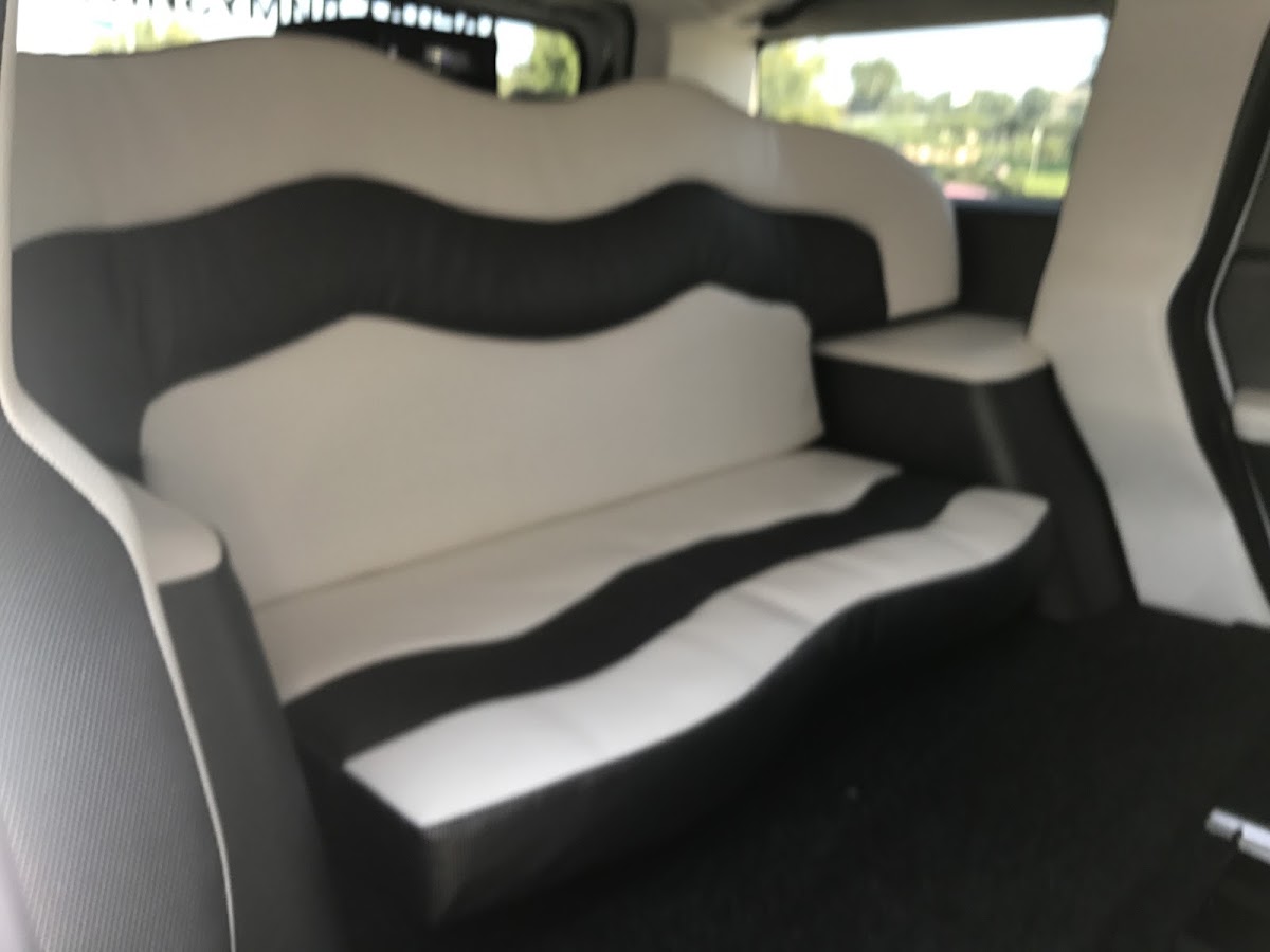 Hummer H2 LUX — кадр 5 из 5