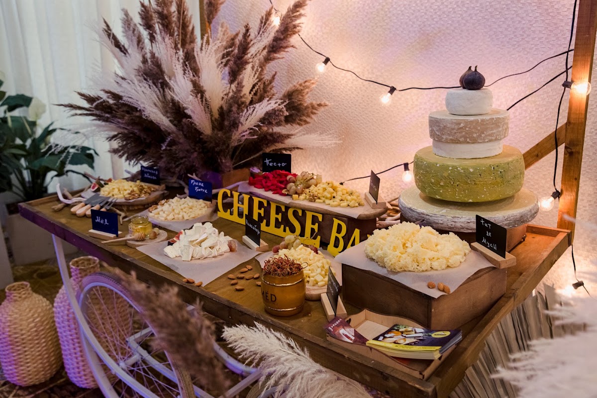 Milk&Cheese — кадр 2 из 20