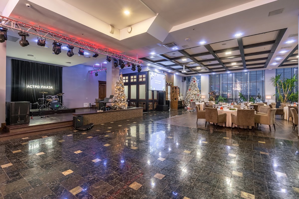 Большой зал Bella Vista — Корпоратив на Новый Год