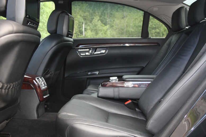 Mercedes Benz S221 Long — кадр 2 из 2