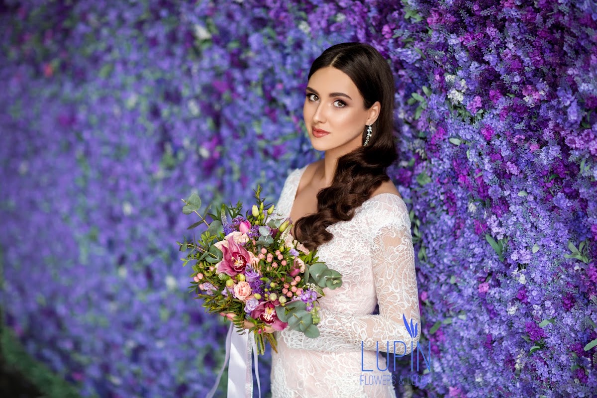 LUPIN flowers & decor