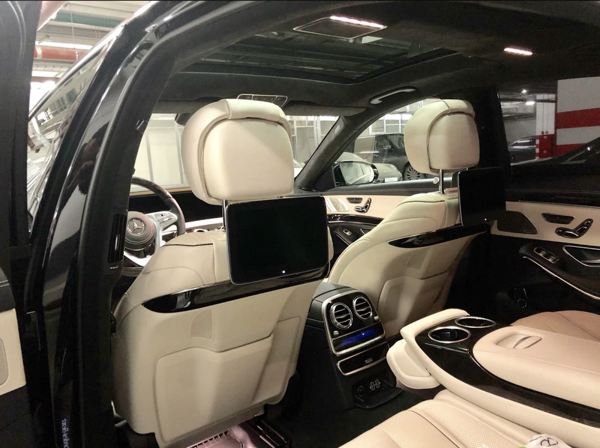 Mercedes S500 (w222) РЕСТАЙЛИНГ черный на светлом салоне — кадр 4 из 4