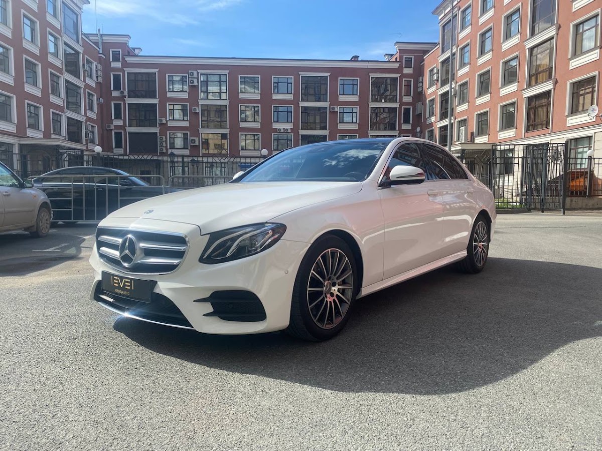 Mercedes E300