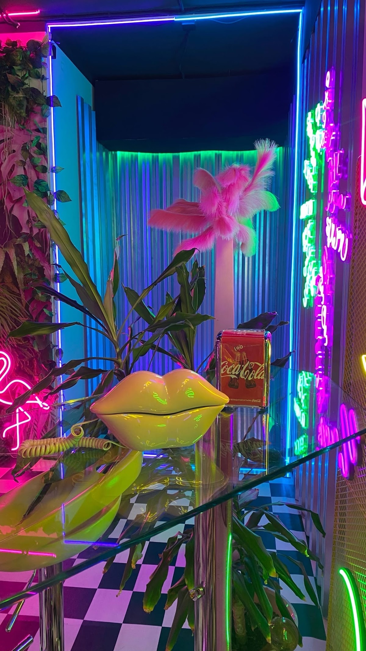 NeonСast