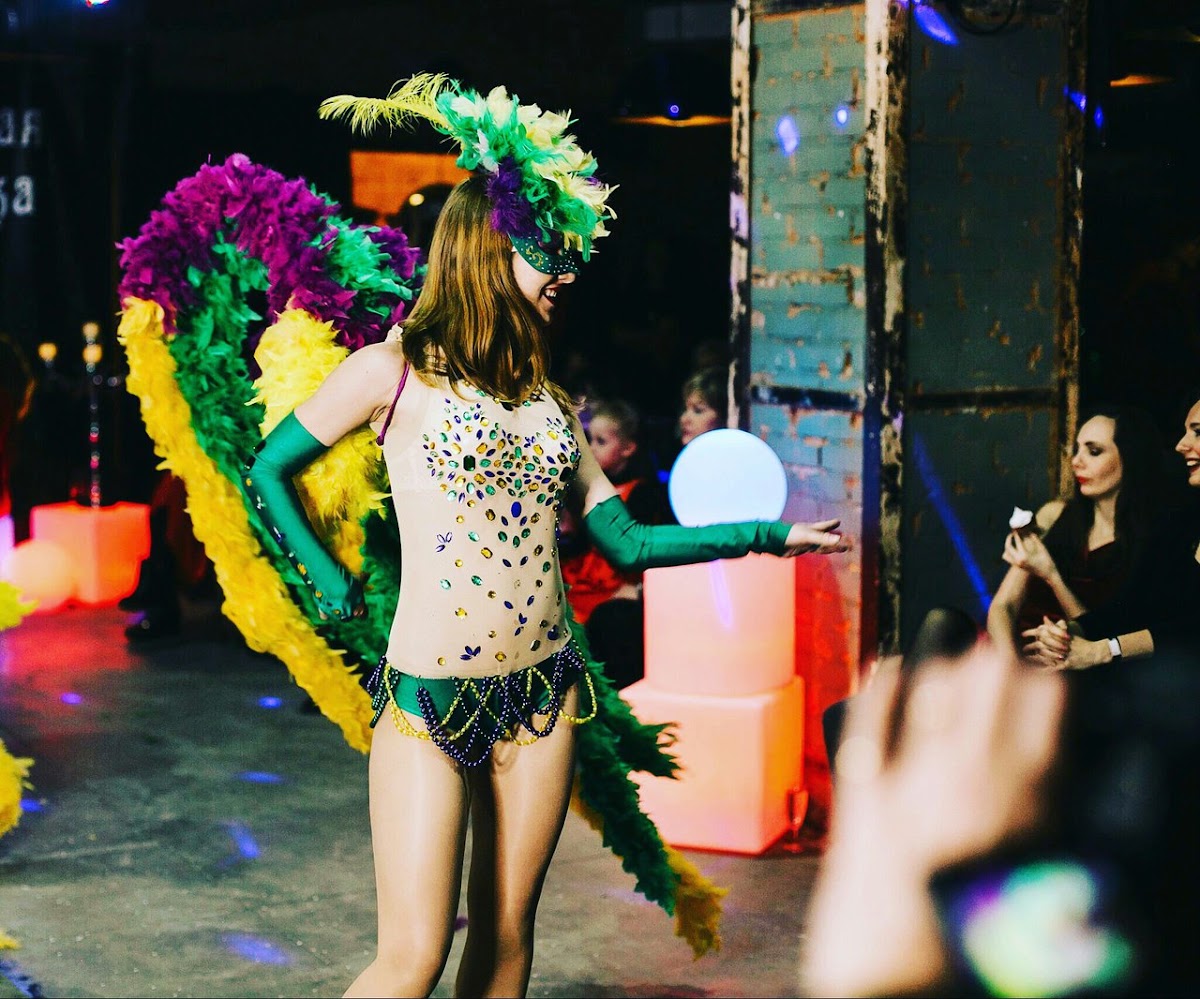 в работе и за кулисами