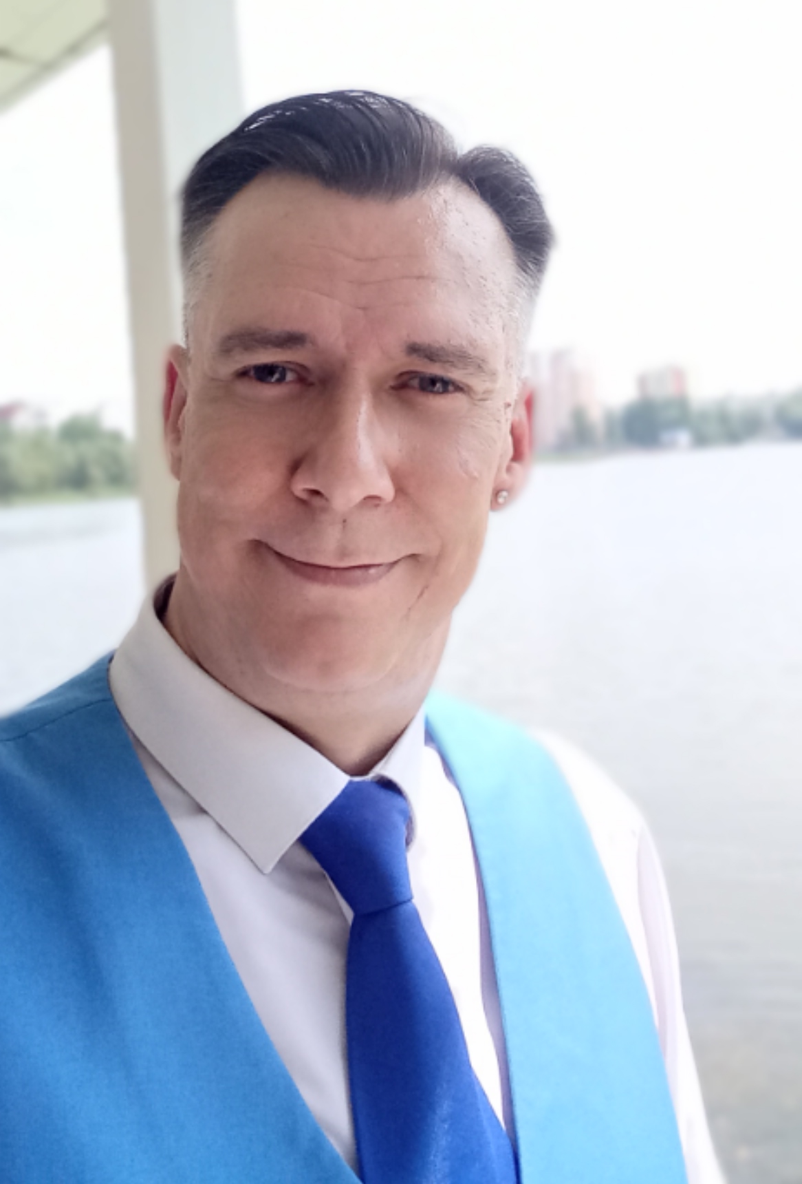 Александр Микулик