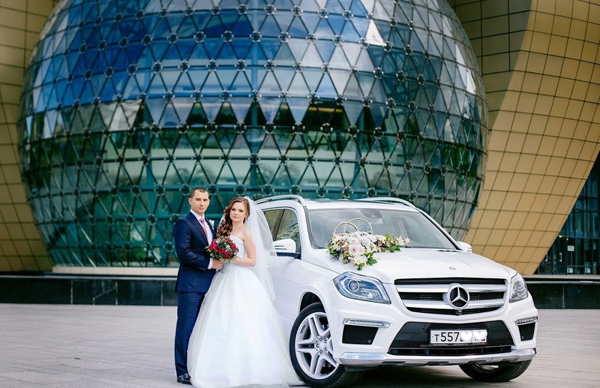 Mercedes White GL