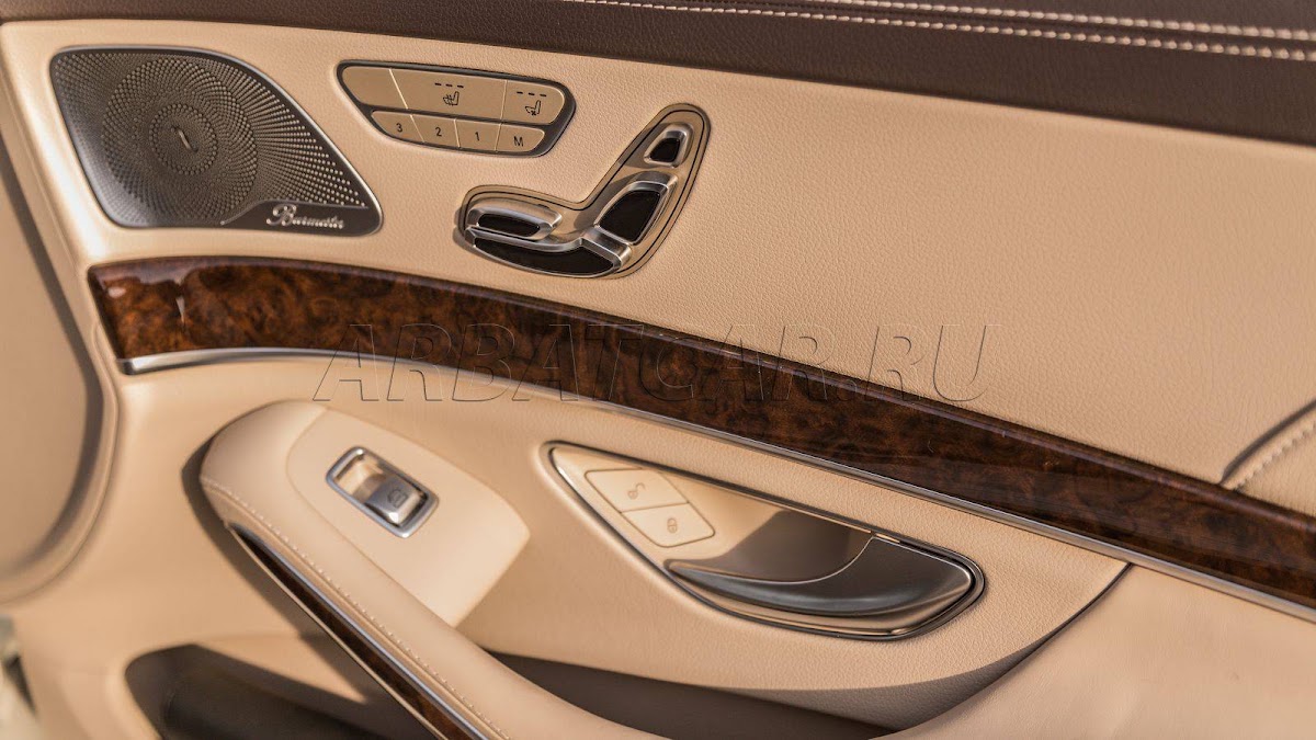 Mercedes Maybach (X222) черный на светлом салоне
