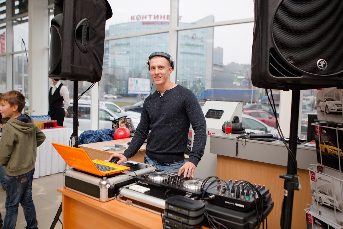 DJ Тони