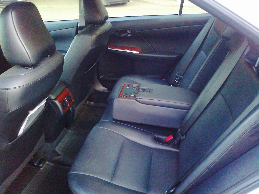 Toyota Camry для свадебных торжеств — кадр 4 из 4