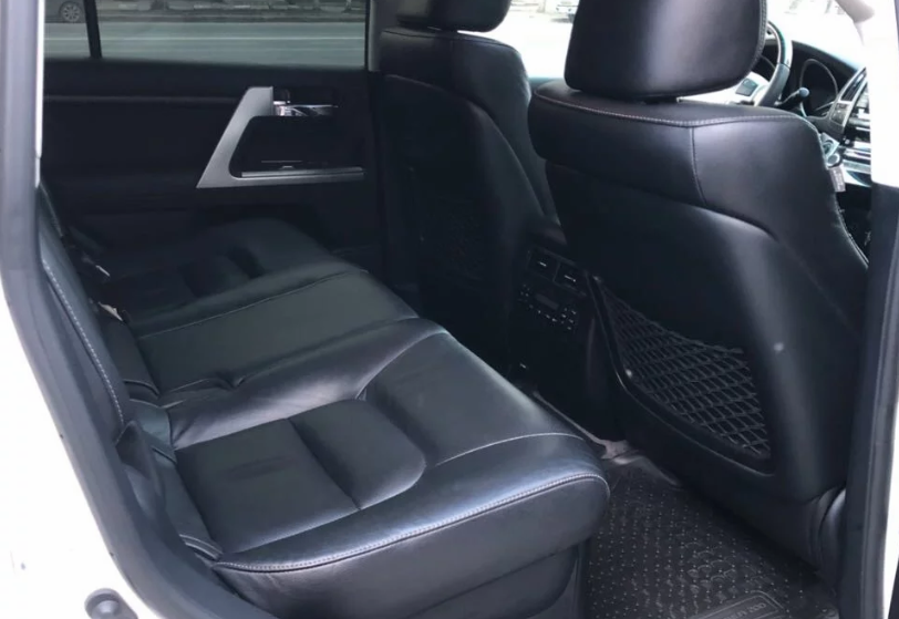 Toyota Land Cruiser 200