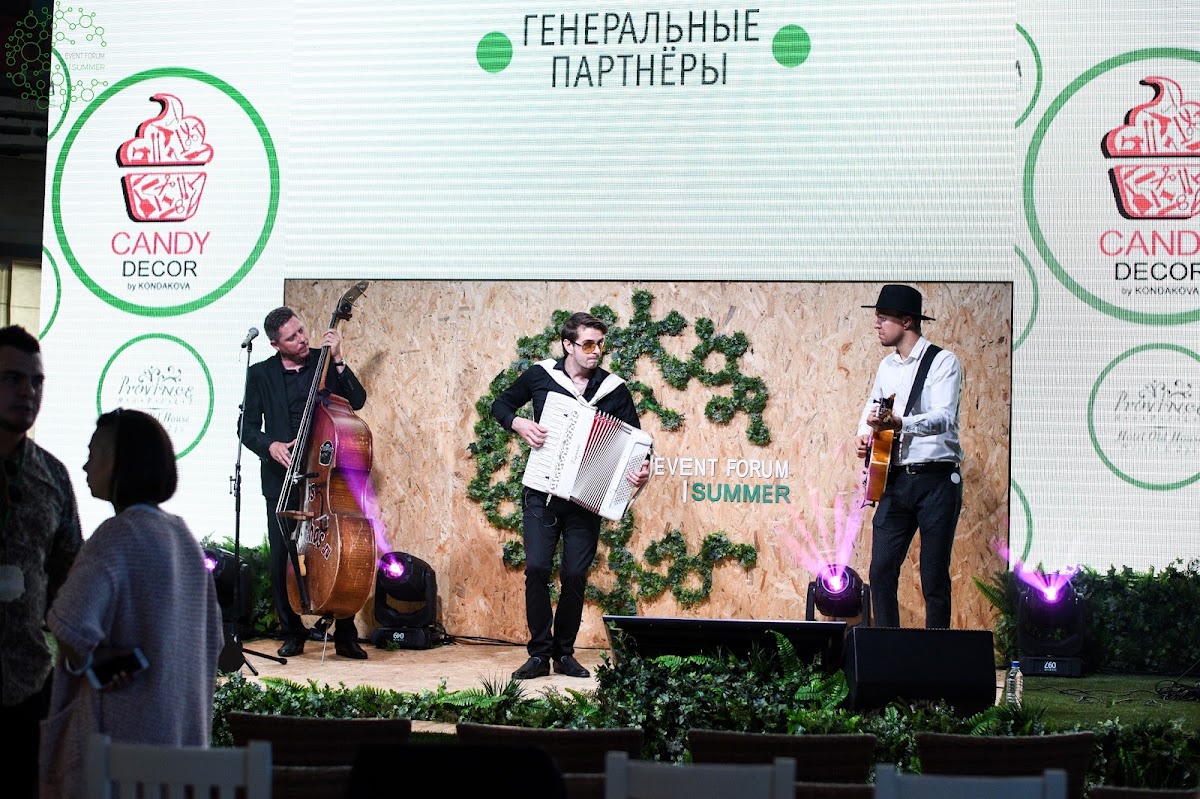 Кадр 160 из 200