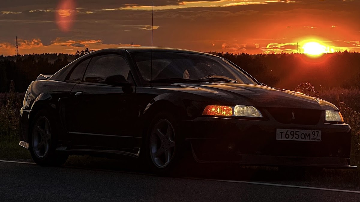 Ford Mustang SVT Cobra
