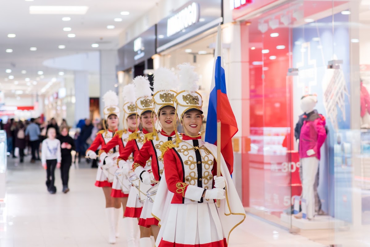 Гусары - барабанщицы