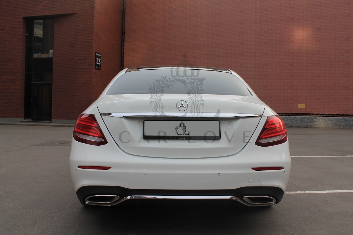 Mercedes E-213 AMG — кадр 3 из 5