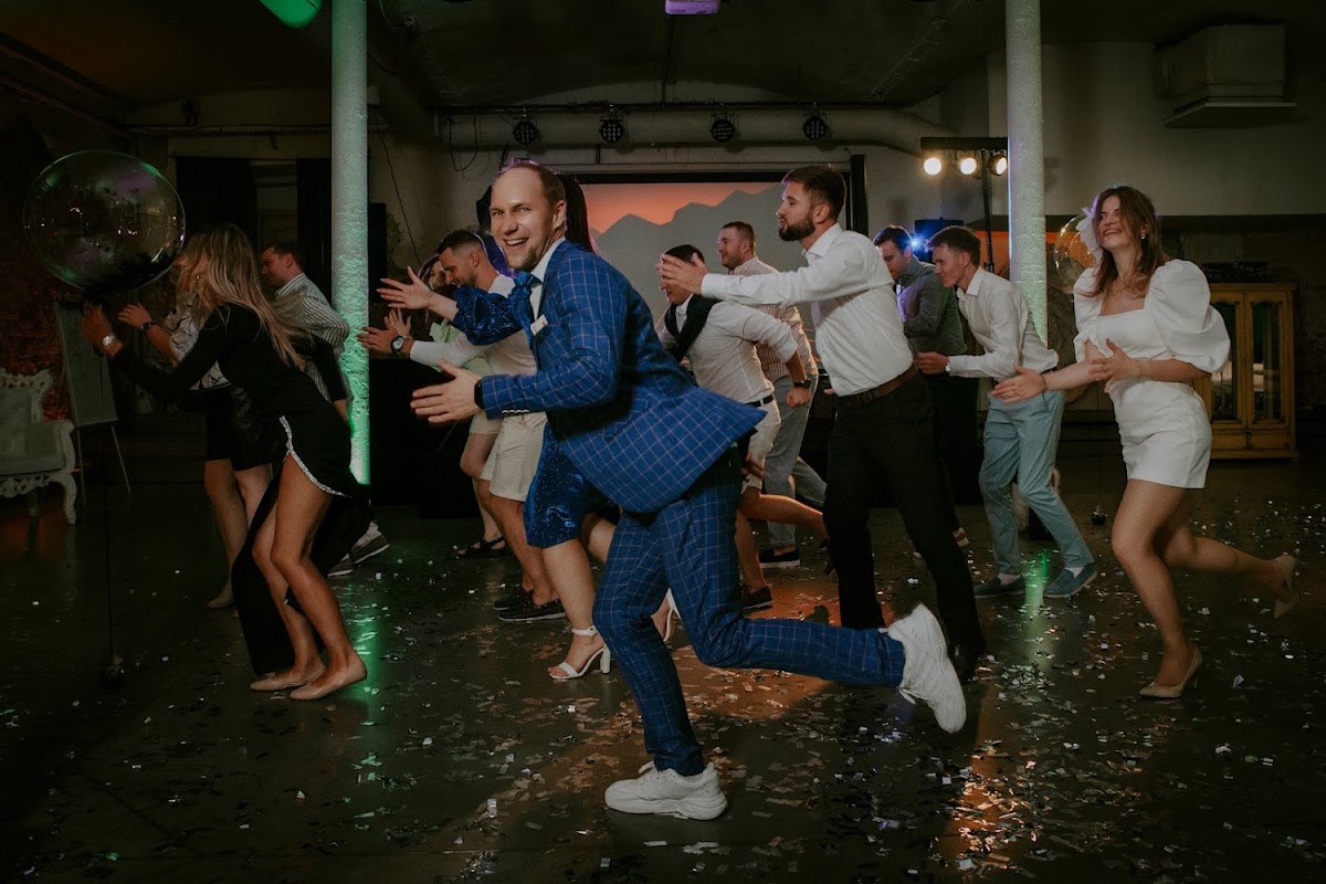 Весело-молодежно_ Party like a Russion)))