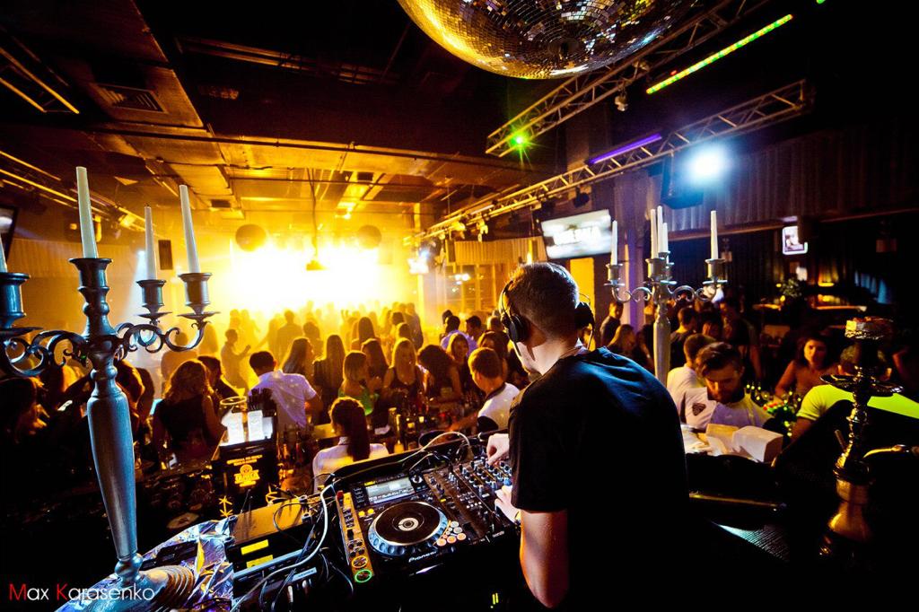 EVENT DJ