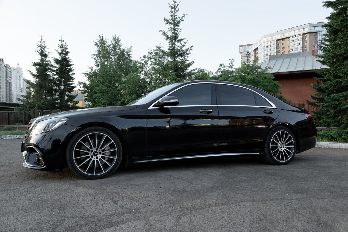 Mercedes-Benz S class 222