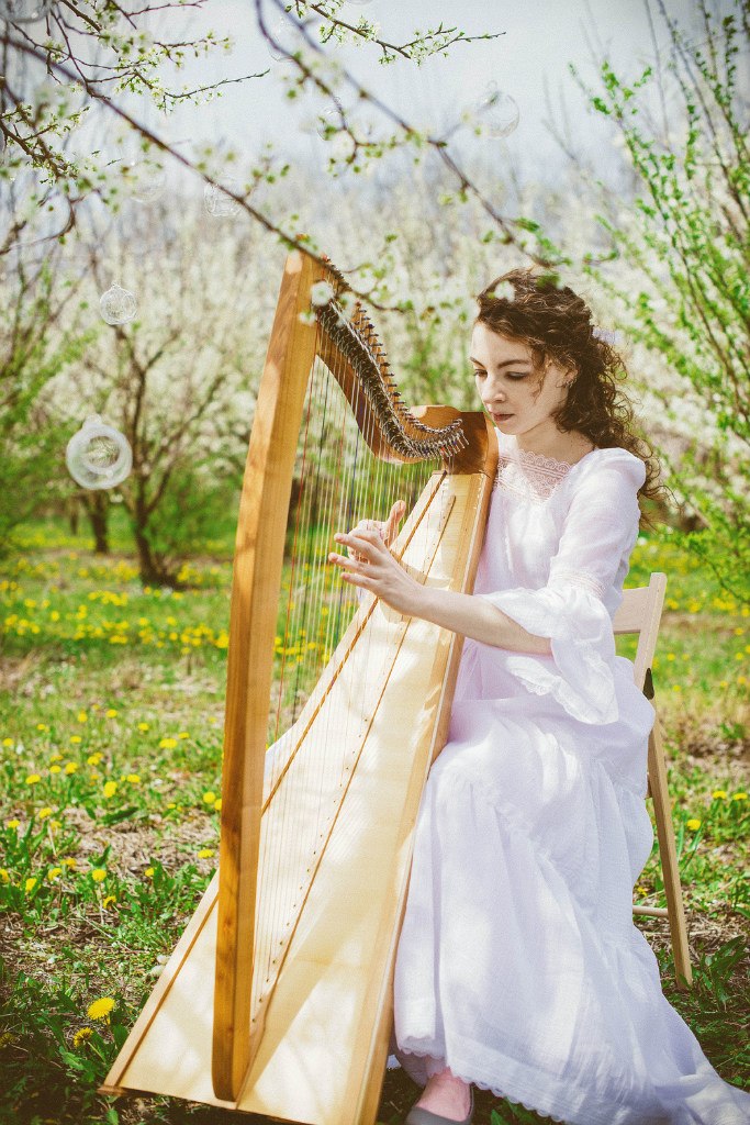 Елена Архарова