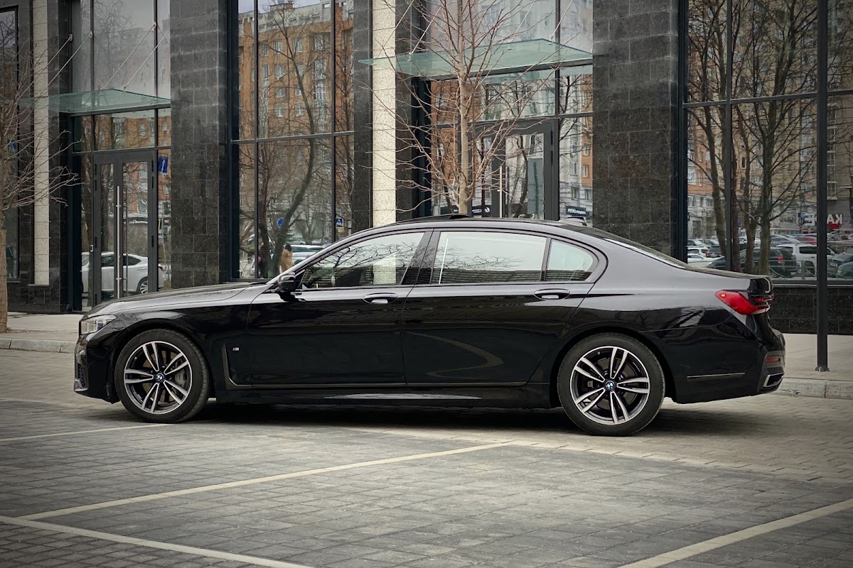 BMW 7 Серия