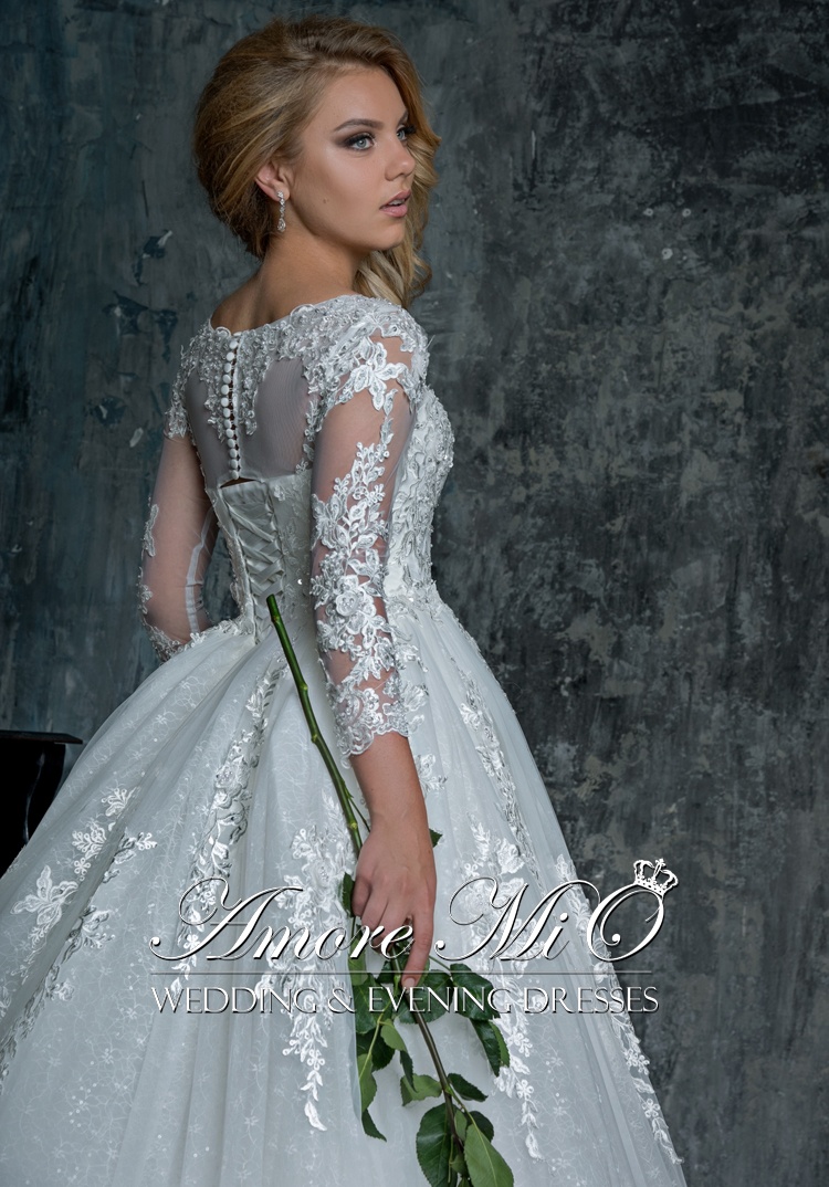 Авелина, шлейф — кадр 3 из 3