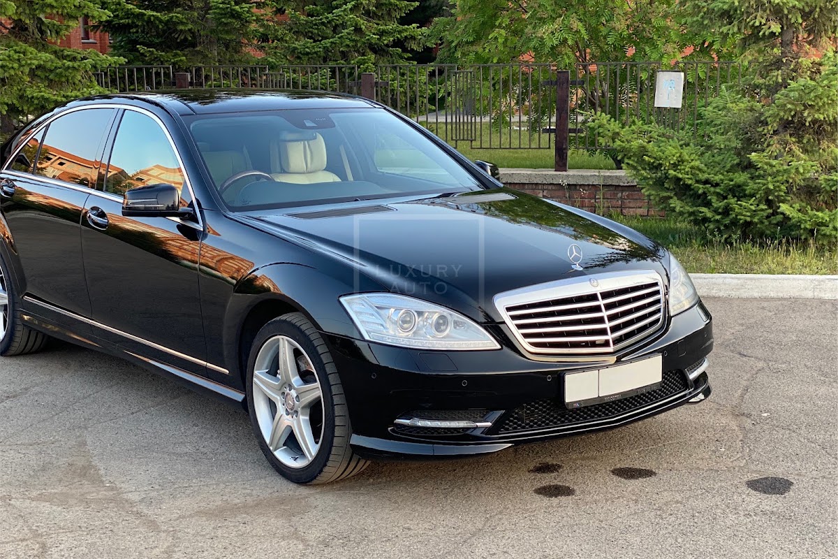 Mersedes Benz S class 221