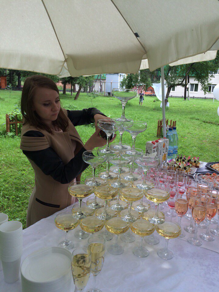 Работа, коллеги , молодожены!