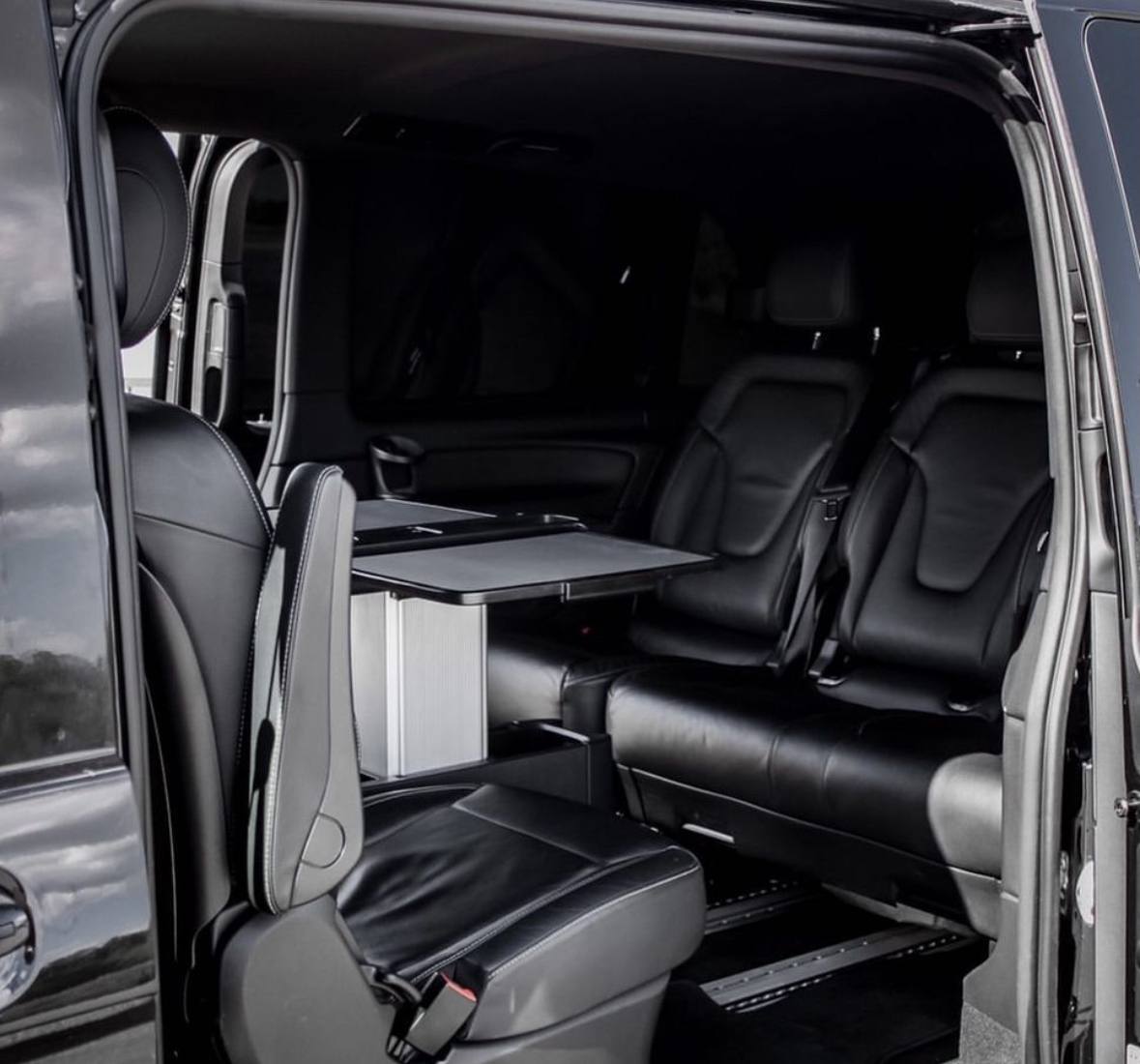 Mercedes-Benz V-class — кадр 4 из 4