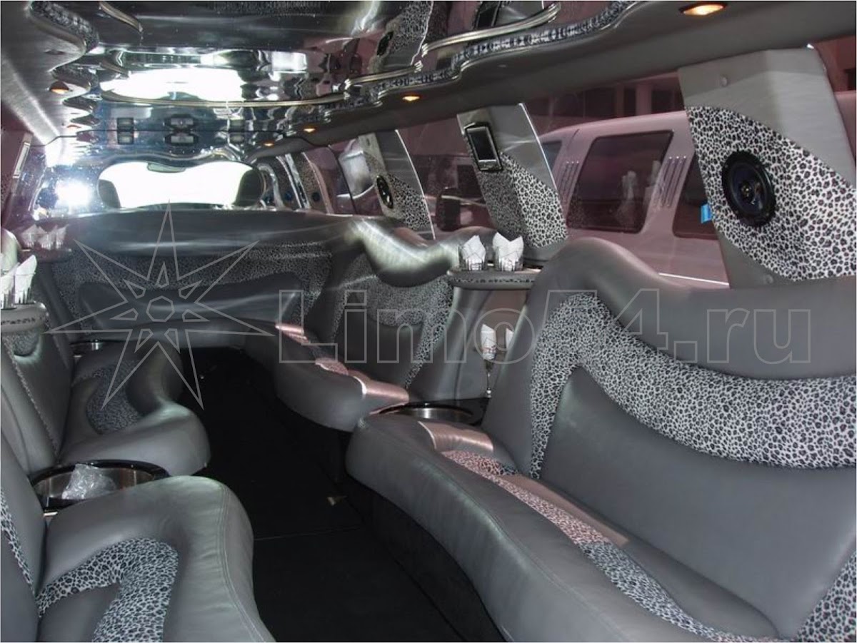 Ford Excursion — кадр 2 из 2