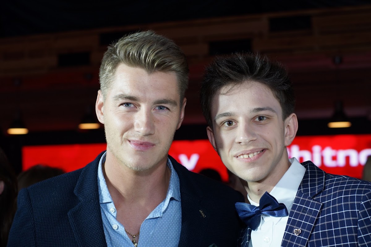 STARS with US