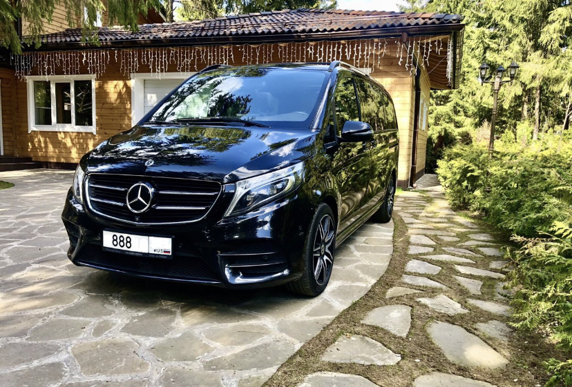Mercedes-Benz v-class
