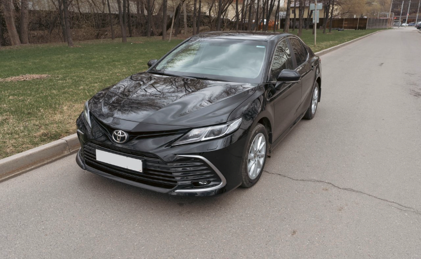 Toyota Camry — кадр 3 из 10