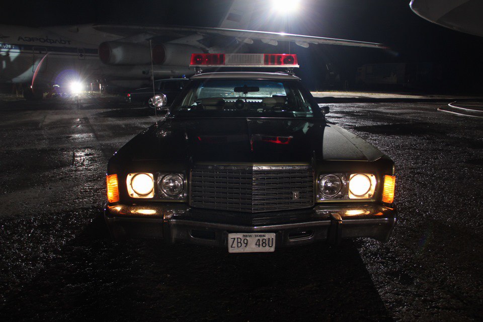 Chrysler Newport 1975 Sheriff — кадр 5 из 10